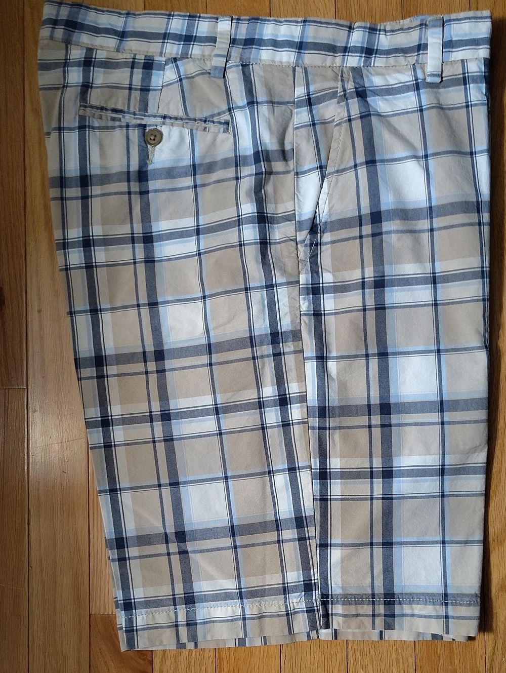 Nautica Men's Plaid Chinos in Beige and Blue